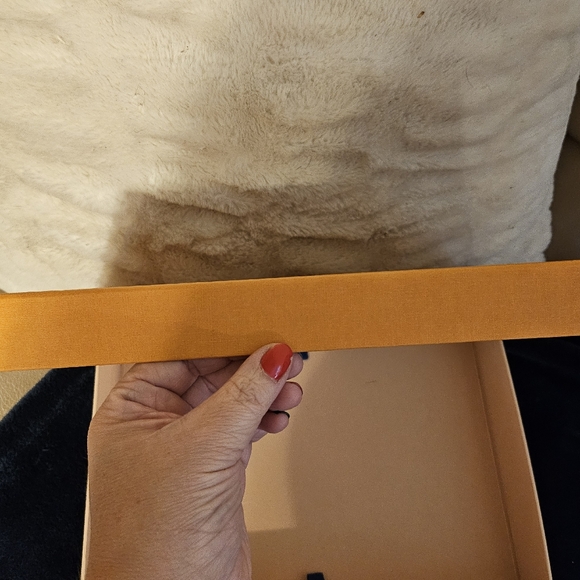 Authentic LOUIS VUITTON LV Gift Box Magnetic,Empty Large Box 12x8 - Picture 3 of 6